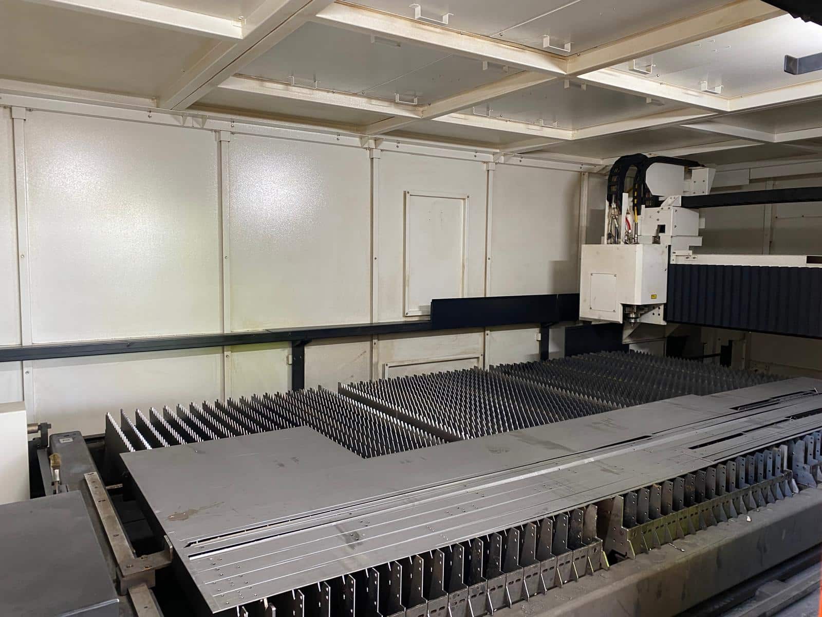 INTERNO TAGLIO LASER