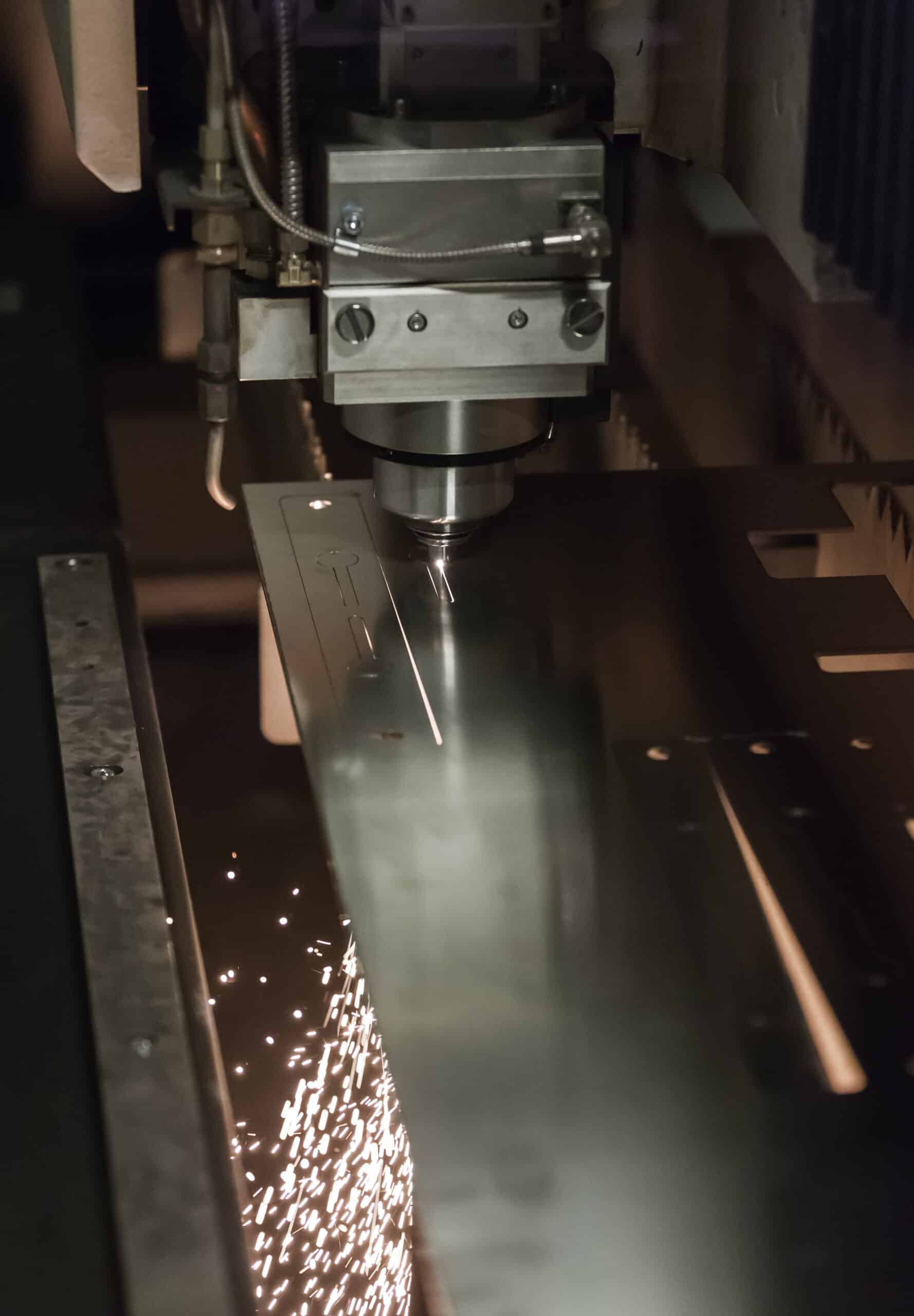 TAGLIO LASER (2)