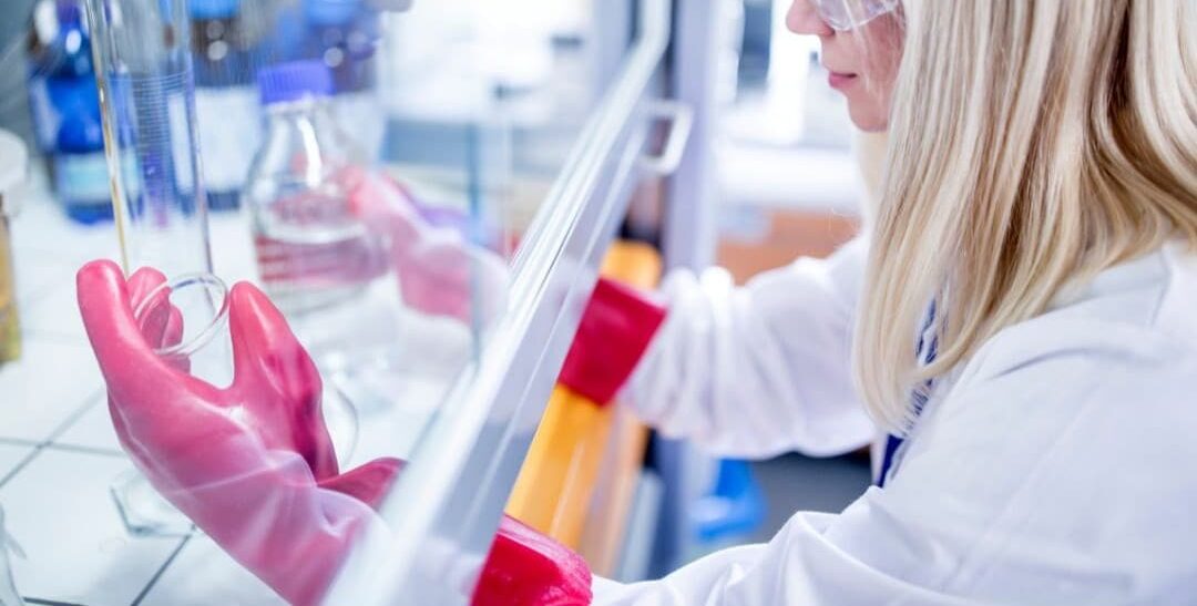 Carpenteria per strutture medicali: materiali certificati e tolleranze di precisione